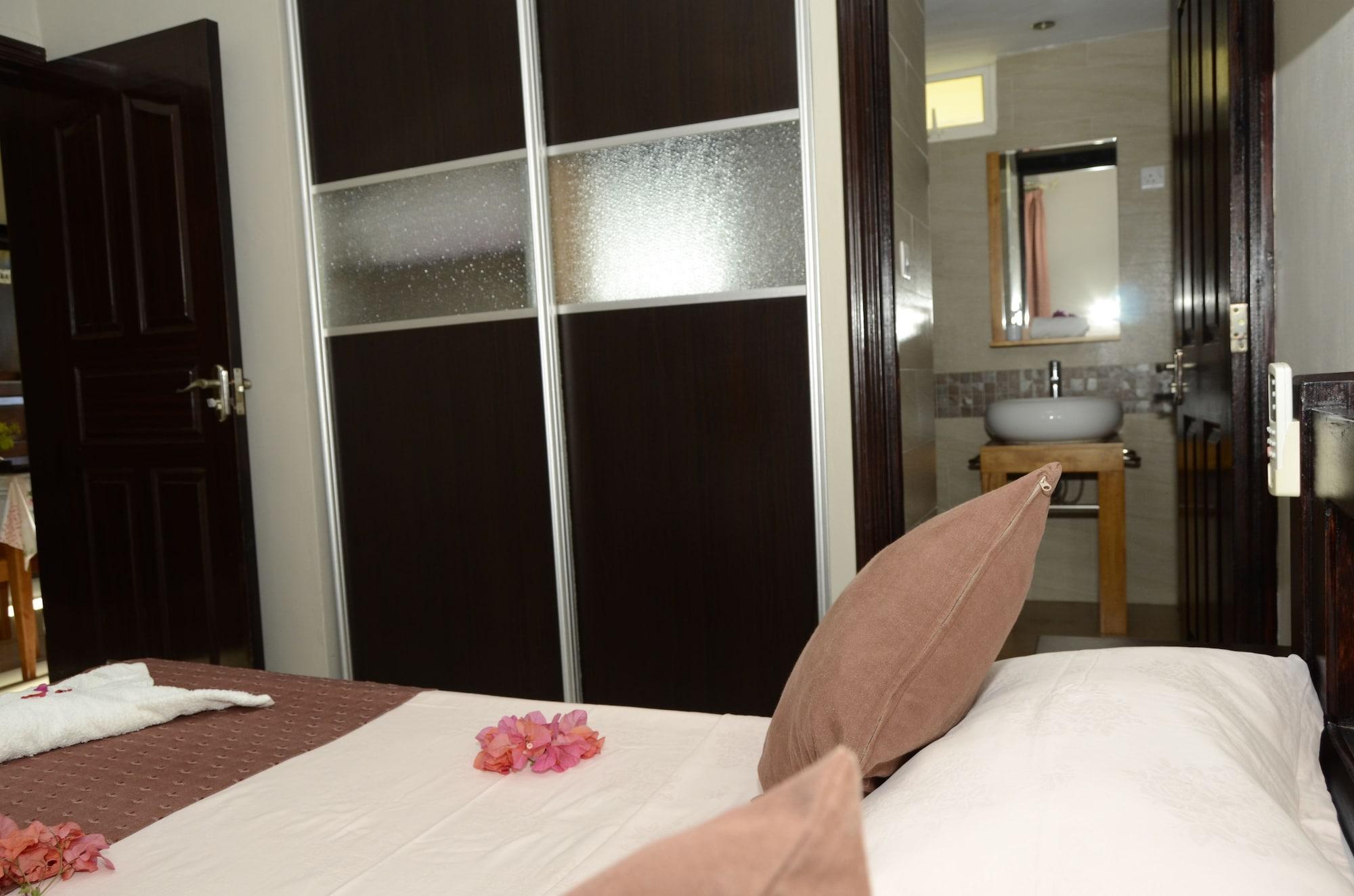 Villa Narmada Grand Bay Buitenkant foto