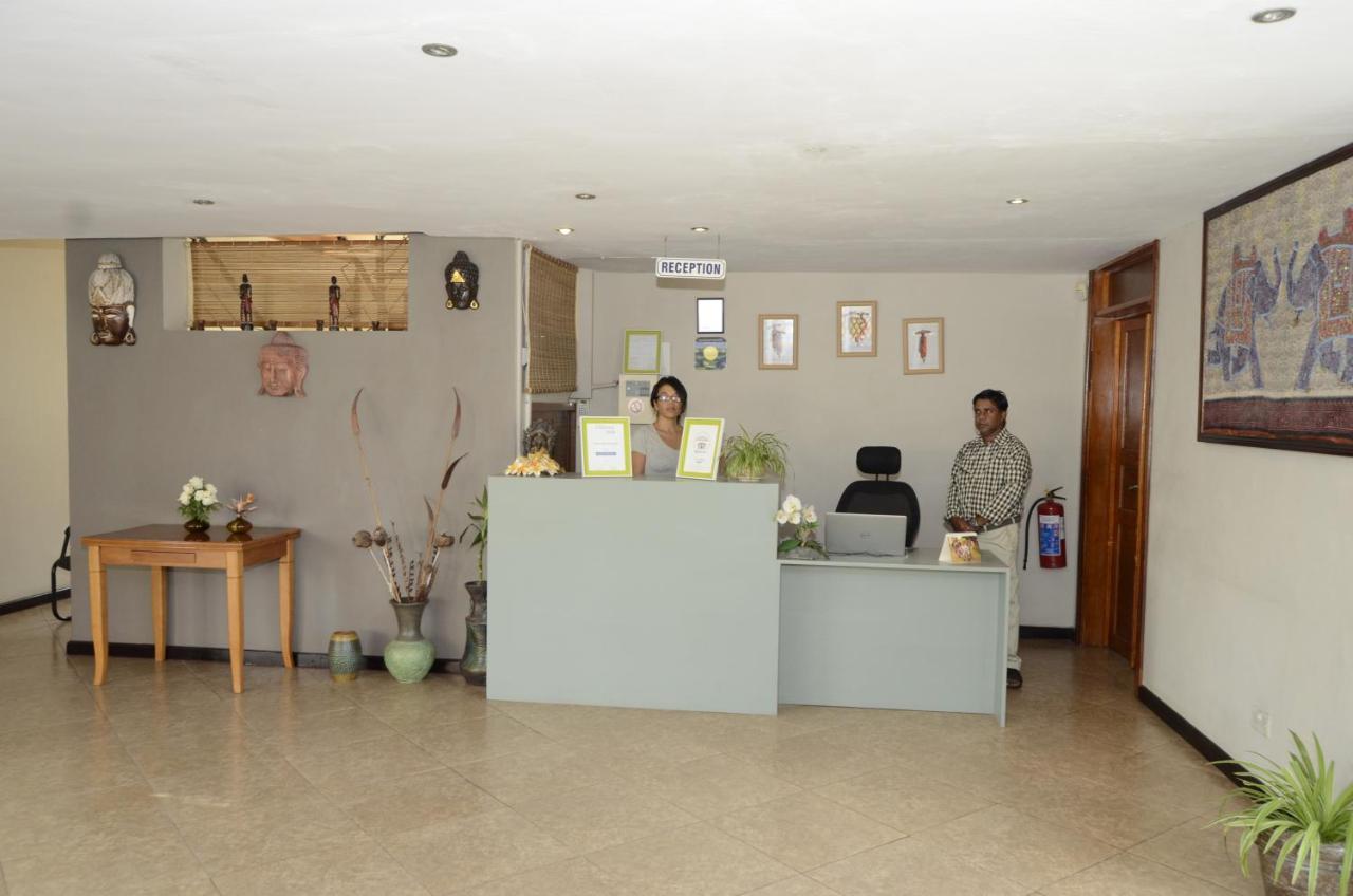 Villa Narmada Grand Bay Buitenkant foto